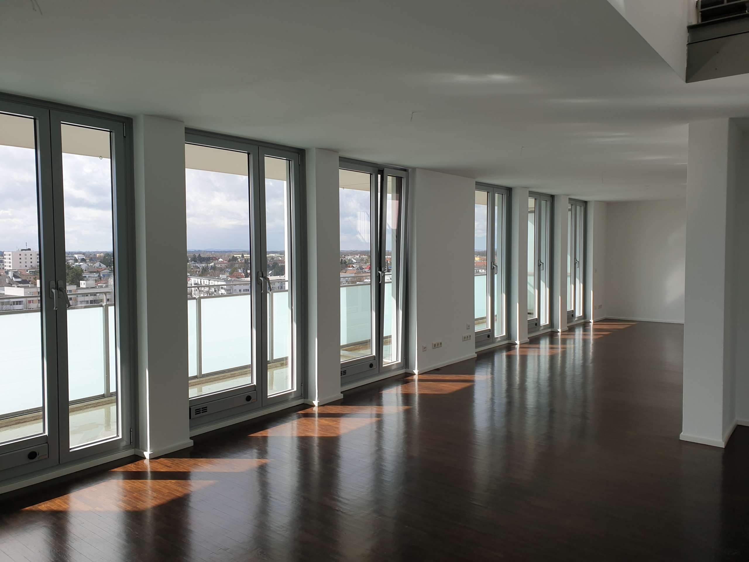 20210406_161435-scaled